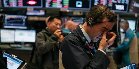 Stocks are in a 'Goldilocks' setup in the 2nd half, but 3 things could disrupt the market