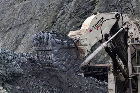 Terex Revises 2024 Guidance; Expects To Close ESG Acquisition Early In Q4