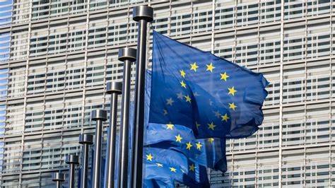 HOOD Launches Tokenized Stocks in EU: Betting on Digital Asset Boom?