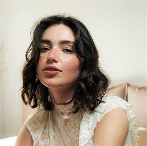 Gio Scotti Bio: Age, Family & Facts - Beacons