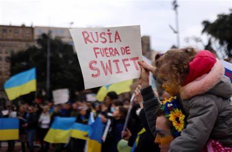 What do sanctions mean for the future of decentralized finance? - World Economic Forum