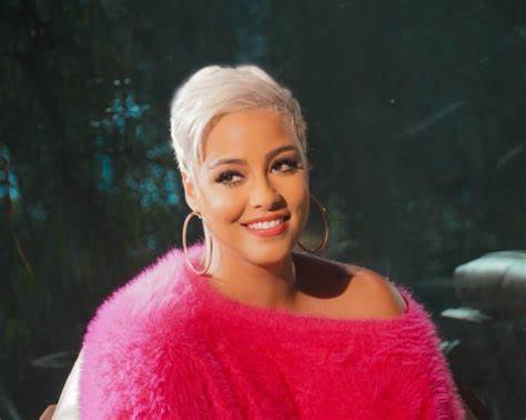 Watch Gospel singer Bobbi Storm nearly removed from flight after she refused to stop singing - NME