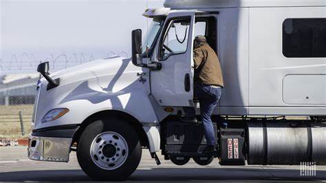 Truck driver wages downshifting in 2025
