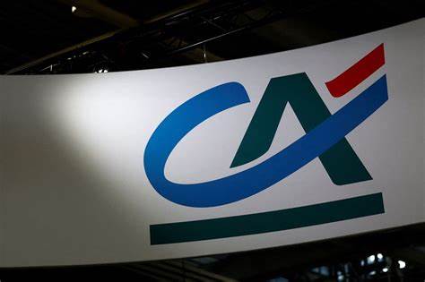 Analysis-Credit Agricole's 'tortoise' strategy pays off in Italy's M&A contest