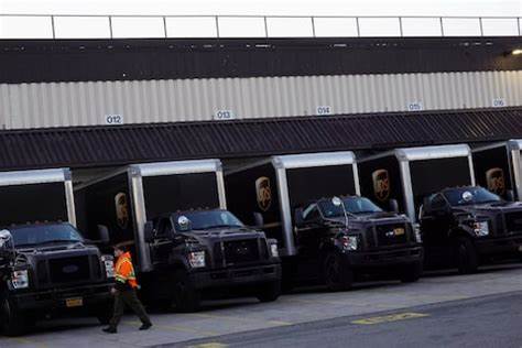 UPS to offer voluntary buyout packages to its US drivers