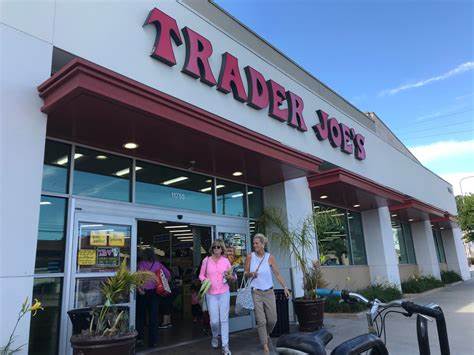 Trader Joe’s Embraces Digital Scarcity Amid Grocery’s eCommerce Rush - PYMNTS.com