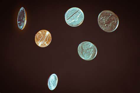 Flare Tokens Airdropped to XRP Holders After 2 Years, FLR Price Plummets