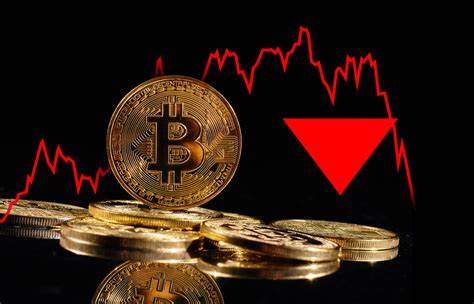  Bitcoin at risk of deeper drop as BTC slips below key support levels 