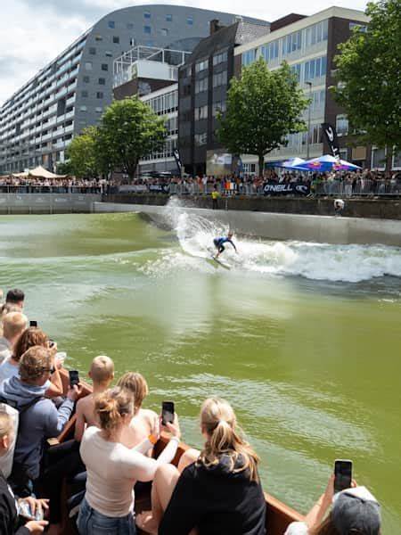 De wavepool van RiF010 - Red Bull