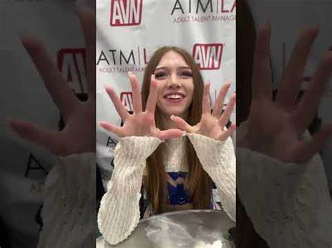 Myra Moans - Model page - XNXX.COM