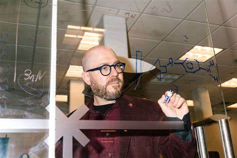 A chemist/computer scientist brought self-driving laboratories to Toronto