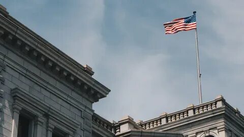 Trump’s White House Summit To Unite Crypto Elites: Michael Saylor, Brian Armstrong, Brad Garlinghouse Scheduled To Attend - 99Bitcoins