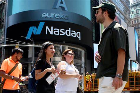 S&P 500, Nasdaq Try to Secure a Winning Week