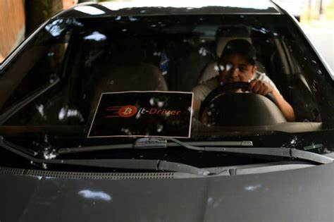 How a taxi driver in El Salvador boosted his earnings with Bitcoin
