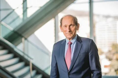 Nestlé chairman Paul Bulcke to step down early