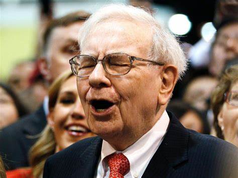 Warren Buffett’s Berkshire Hathaway dumps half of its Apple stake - Yahoo Finance UK