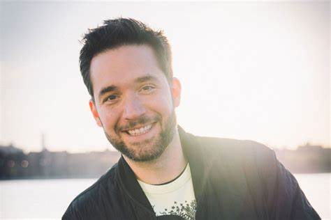 Reddit’s Cofounder Alexis Ohanian Makes Bid For TikTok, Intends To Bring It On-chain - CoinGape