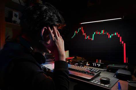 Stock Index Futures Slip With Focus on Trump’s Tax Bill and Trade Deals, U.S. JOLTs Report and Powell’s Remarks on Tap