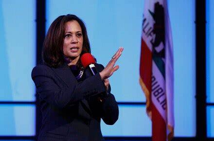 Top super PAC backing Kamala Harris to accept cryptocurrency donations