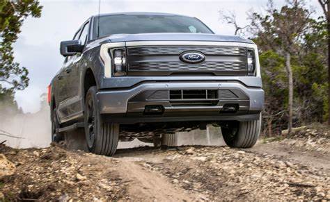 Here's How Many Shares of Ford Stock You Should Own to Get $1,000 in Yearly Dividends