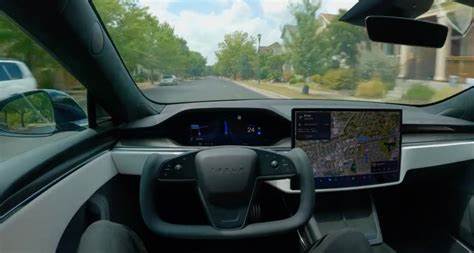 Tela self-driving remote operators have steering wheels