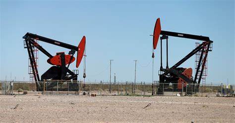 Oil settles up, biggest weekly gains in over a year on Middle East war risk - Yahoo Finance
