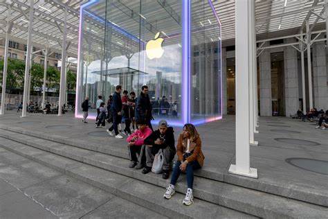 Apple stock has severely lagged the rest of the Mag 7. BofA says a rumored AI deal could turn it around