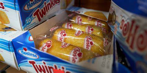 The Score: Apple, Oracle, Warner Bros. Discovery and More Stocks That Defined the Week