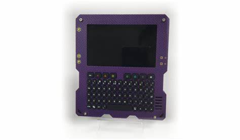 A Closer Look at the Tanmatsu QWERTY Handheld