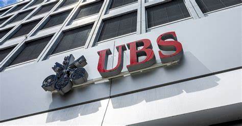 UBS Lowers UNH Target Amid Conservative 2025 Outlook from CEO
