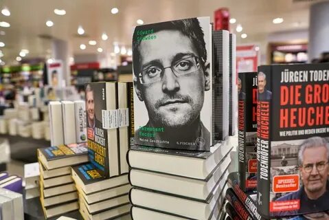 Edward Snowden Criticizes SEC Following Twitter Hack and False Bitcoin ETF Announcement - Blockchain.News