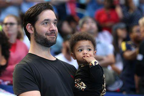 Reddit Co Founder Alexis Ohanian Says I'm Officially Now One Of The People Trying To Buy Tiktok Us -- And Bring It On-Chain- X Post - Marketscreener.com