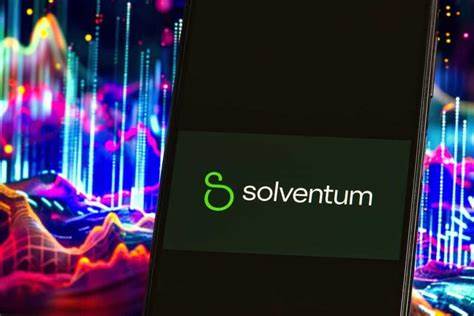 How Is Solventum's Stock Performance Compared to Other Health Care Equipment Stocks?