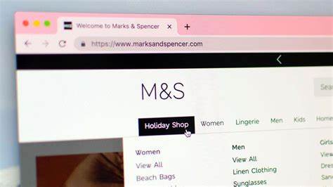Marks and Spencer pauses online orders as firm struggles with cyber-attack