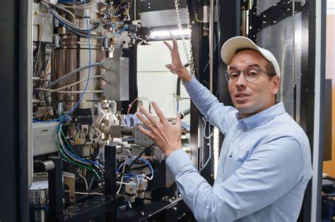 Microscopes can now watch materials go quantum with liquid helium