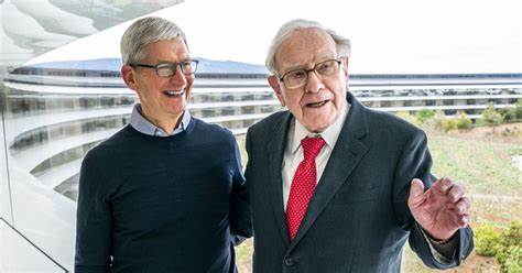 Warren Buffett Sells Apple Stock and Buys an Industry-Leading Stock Up 3,400% Since Its IPO - Yahoo Finance
