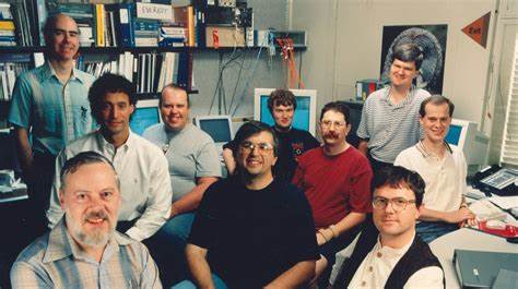 Unix, Plan 9, and the lurking Smalltalk [pdf]