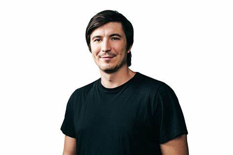 Robinhood CEO Vlad Tenev: Operating A Crypto Business Has 'Undeniable' Advantages - Robinhood Markets (NASDAQ:HOOD) - Benzinga