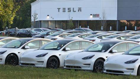 Charlotte, NC removes Tesla from approved vehicle list, Fox Business says