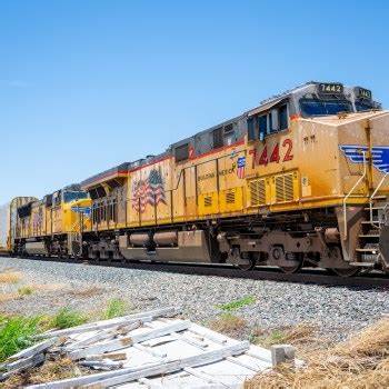 CSX on the Hot Seat from Activist Ancora Following UP-NSC Takeover