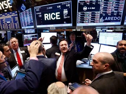 Stock market today: Indexes end lower as investors brace for major earnings results - Markets Insider