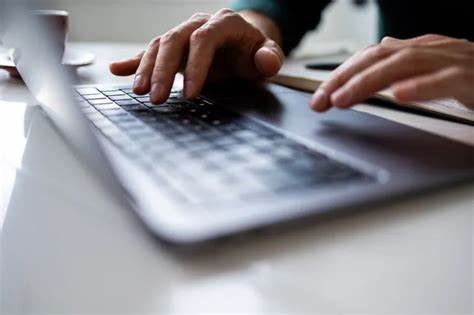 US PC shipments fall flat in Q2 amid tariff worries