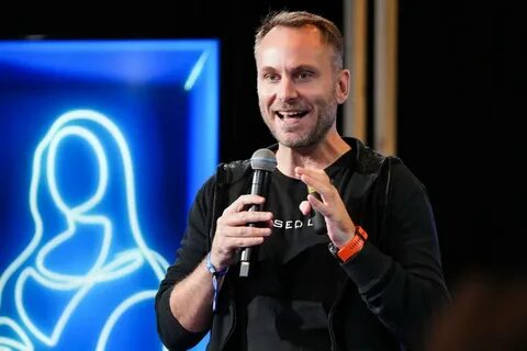 Crypto giant Tether CEO on cooperating with Trump administration: ‘We’ve never been shady’ - The Guardian