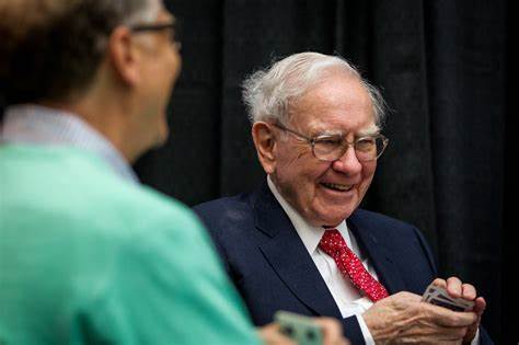 Warren Buffett's Firm Chops Apple Position, Enters Holdings in Ulta Beauty and Heico - Yahoo Finance
