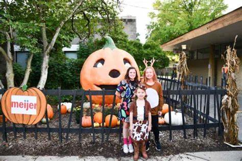 Boo at the Zoo is coming back to the Louisville Zoo. Here's what to know