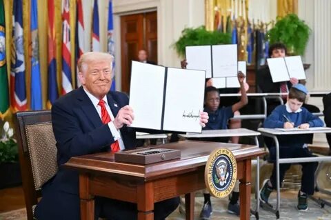 Trump reportedly aims to return ‘authority to the states’ by closing Department of Education – US politics live - The Guardian