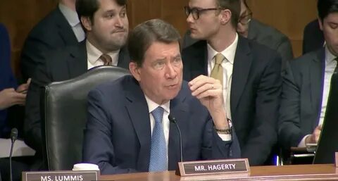 Landmark Stablecoin Bill Advances in Senate Banking Committee