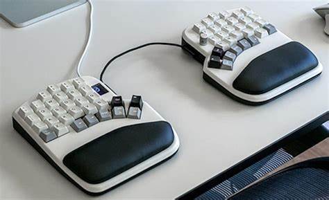 The Hyper Case: Designing my own keyboard case