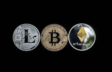 *Top 10 Altcoins to Watch Closely in 2025 🥰🥰🥰* - Binance