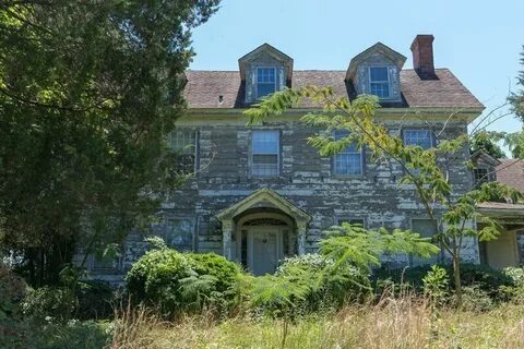 Explore the $4.2m abandoned mansion of Canada's crypto millionaire | loveproperty.com - lovePROPERTY